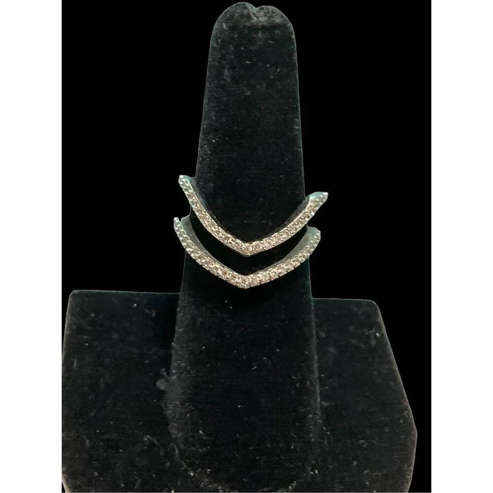 Modern CZ ring - Picture 11 of 16